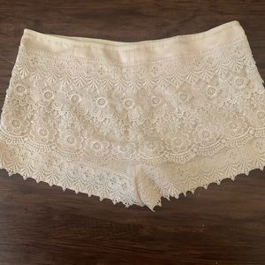 High waisted Sans Souci shorts
